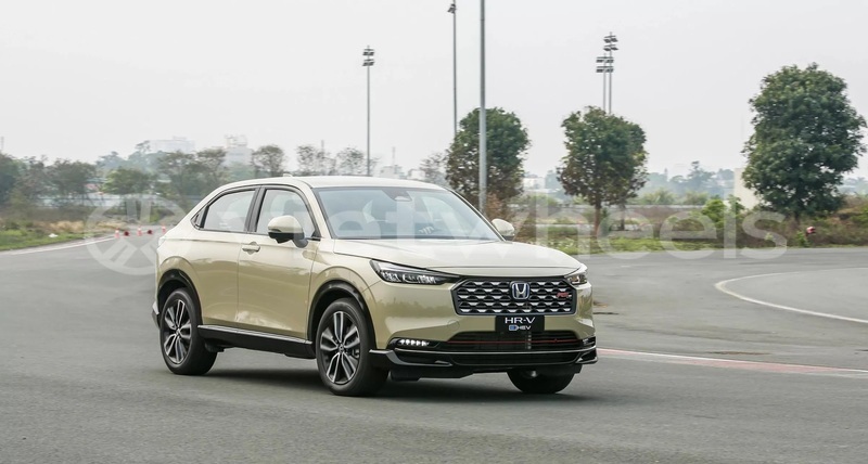 Big with watermark honda hr v hanoi saigon 39705