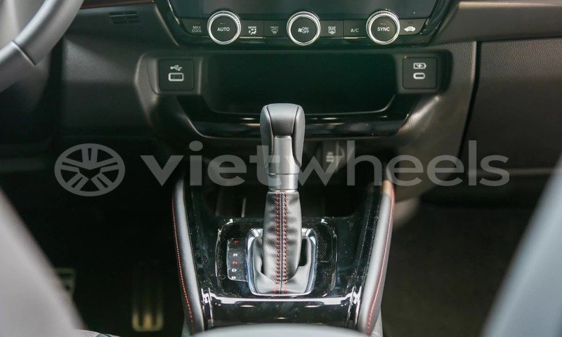 Big with watermark honda hr v hanoi saigon 39707