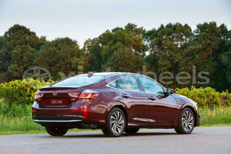 Big with watermark honda insight hanoi saigon 39712