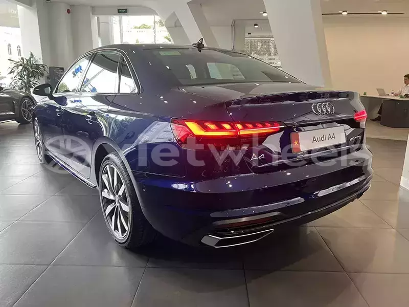 Big with watermark audi a4 sedan hanoi saigon 44606