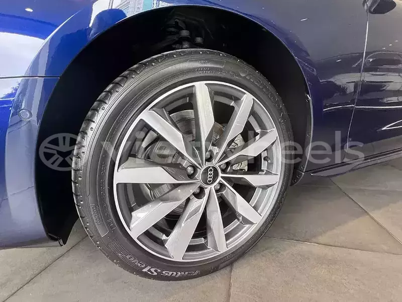 Big with watermark audi a4 sedan hanoi saigon 44606