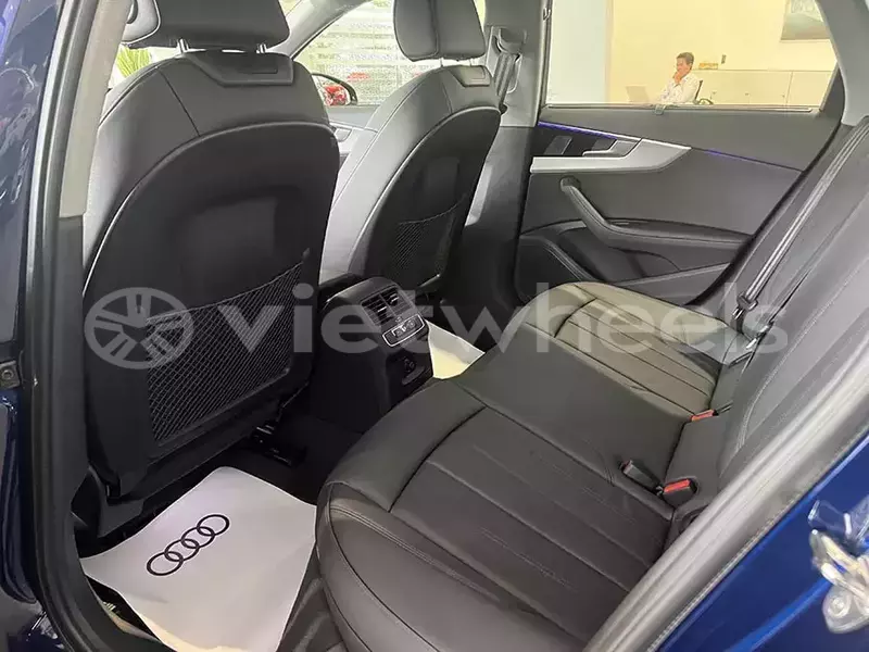 Big with watermark audi a4 sedan hanoi saigon 44606