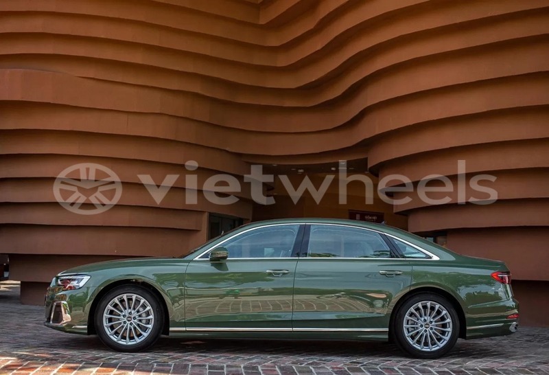 Big with watermark audi a8 hanoi saigon 46063