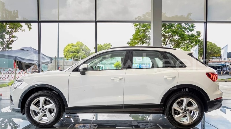 Big with watermark audi q3 hanoi saigon 46066