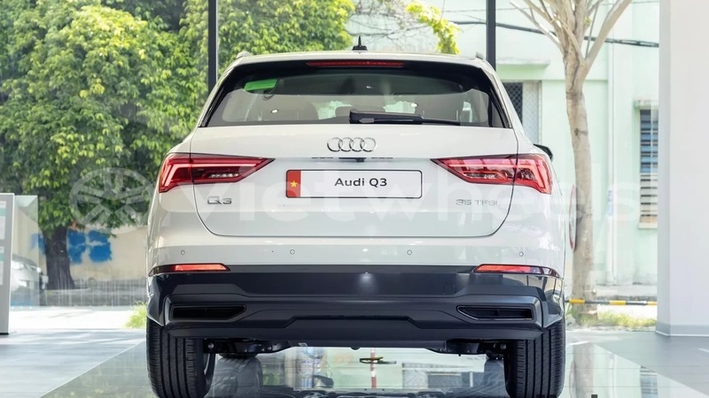 Big with watermark audi q3 hanoi saigon 46066