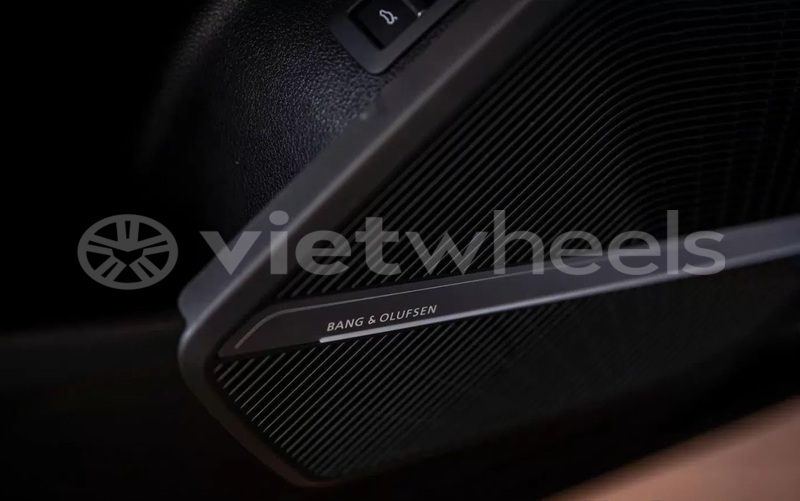 Big with watermark audi q5 hanoi saigon 46069