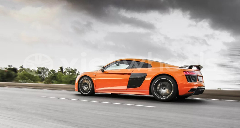 Big with watermark audi r8 hanoi saigon 46078