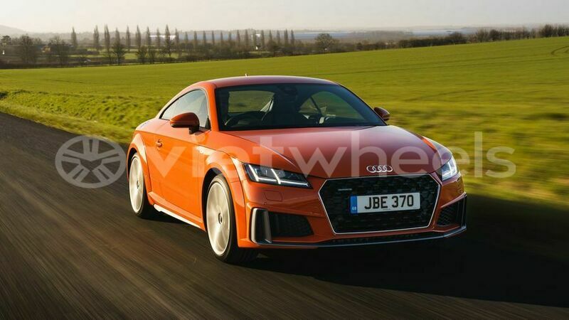 Big with watermark audi tt hanoi saigon 46088