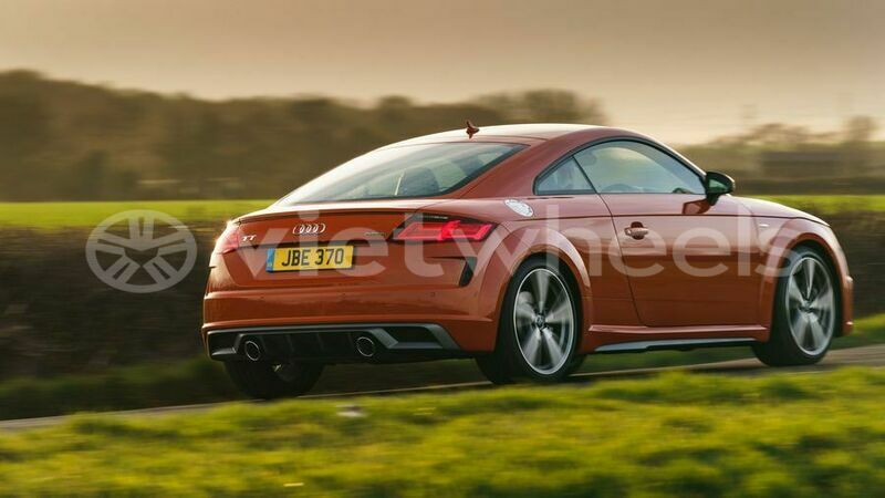 Big with watermark audi tt hanoi saigon 46088