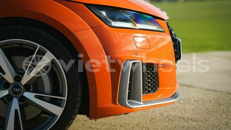 Big with watermark audi tt hanoi saigon 46088