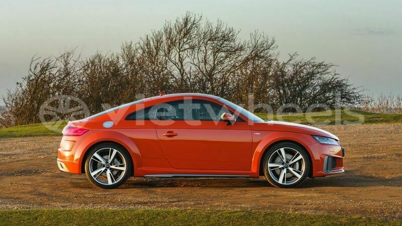 Big with watermark audi tt hanoi saigon 46088