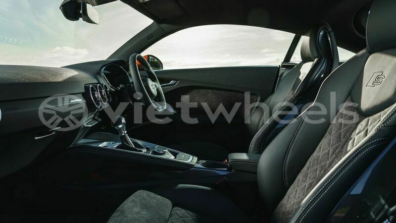 Big with watermark audi tt hanoi saigon 46088