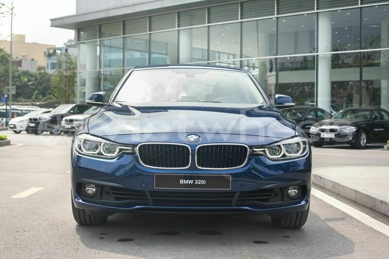 Big with watermark bmw 320i hanoi saigon 46113