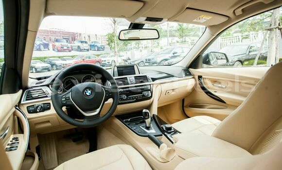 Mua Nhập khẩu BMW 320i Xe ô tô Mua Nhập khẩu BMW 320i Xe ô tô
