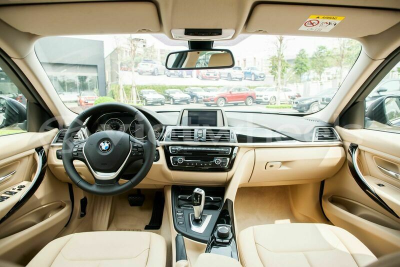 Big with watermark bmw 320i hanoi saigon 46113