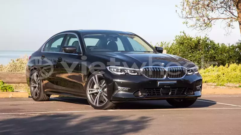 Big with watermark bmw 3 series hanoi saigon 46115