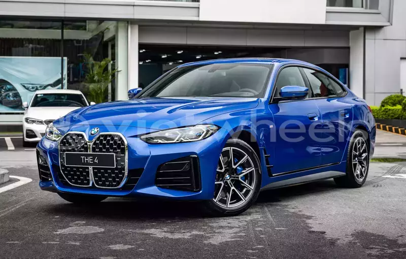 Big with watermark bmw bmw 4 series hanoi saigon 46119