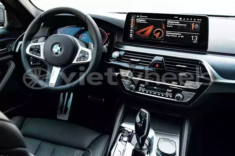 Big with watermark bmw 5 series hanoi saigon 46123
