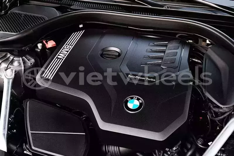 Big with watermark bmw 5 series hanoi saigon 46123