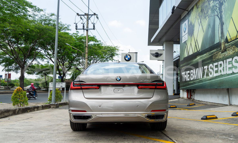 Big with watermark bmw bmw 7 series hanoi saigon 46125