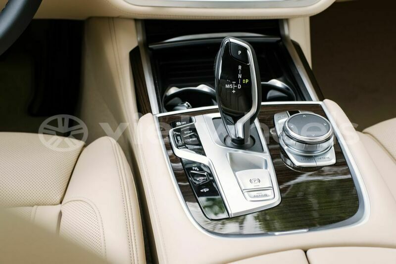 Big with watermark bmw bmw 7 series hanoi saigon 46125
