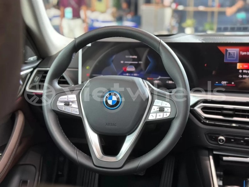 Big with watermark bmw other bmws hanoi saigon 46130