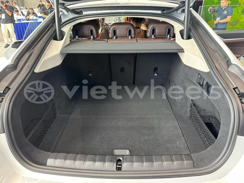 Big with watermark bmw other bmws hanoi saigon 46130