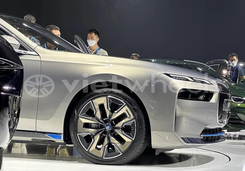 Big with watermark bmw other bmws hanoi saigon 46131