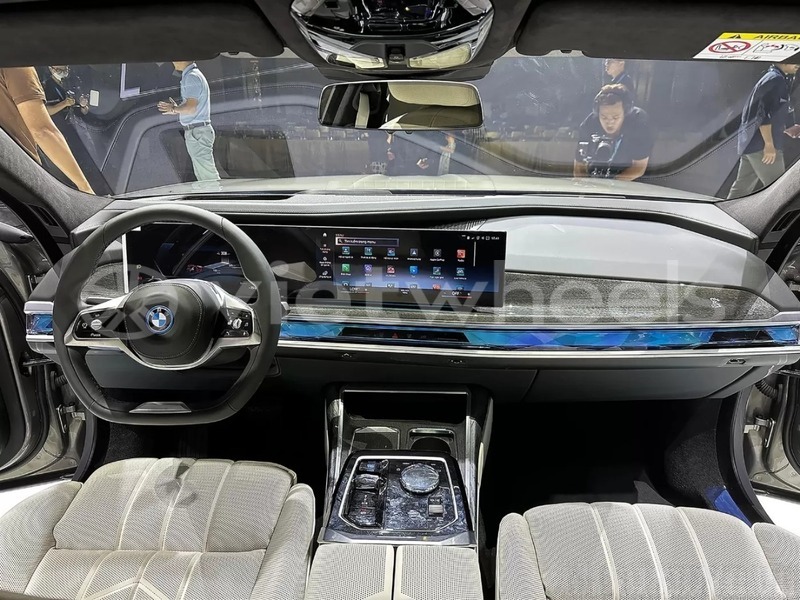 Big with watermark bmw other bmws hanoi saigon 46131