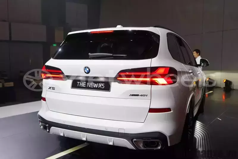 Big with watermark bmw x5 hanoi saigon 46147
