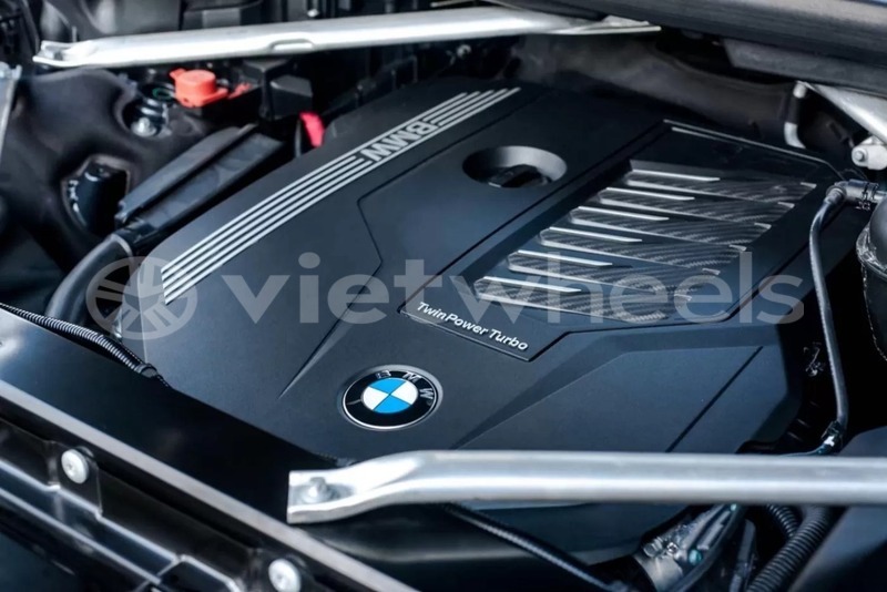 Big with watermark bmw x7 drive40i hanoi saigon 46150