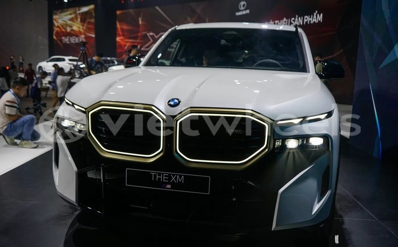 Big with watermark bmw x series hanoi saigon 46152