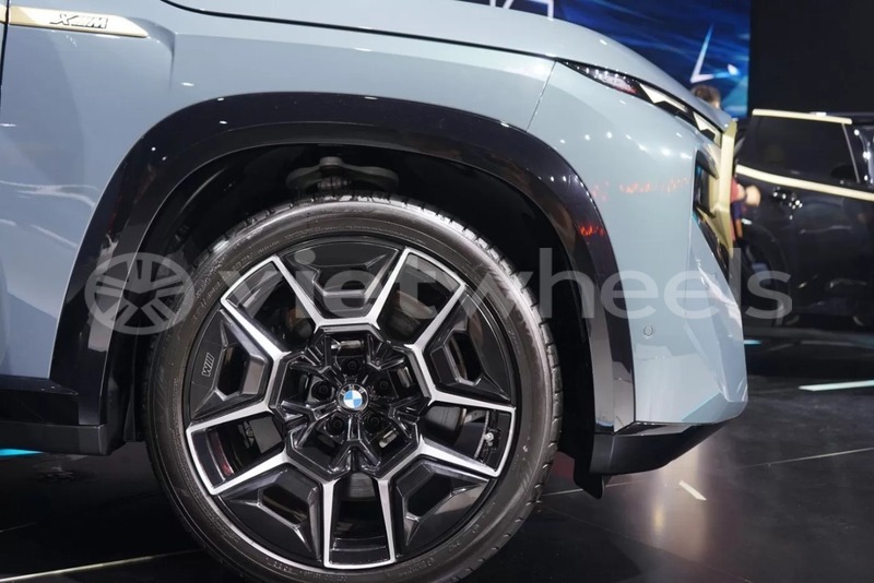 Big with watermark bmw x series hanoi saigon 46152