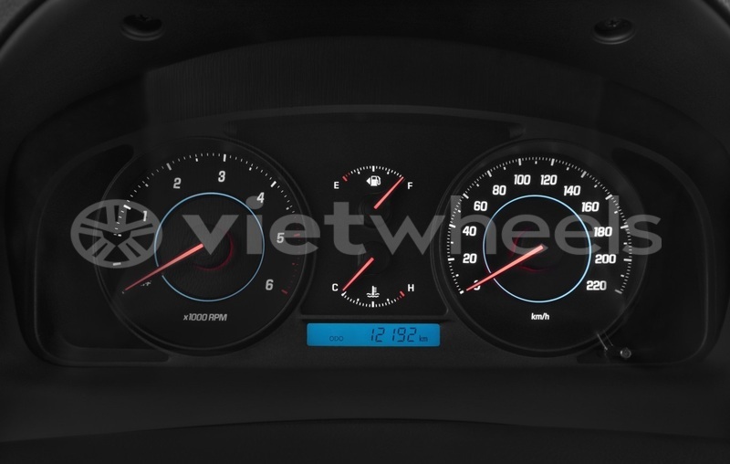 Big with watermark chevrolet captiva hanoi saigon 46157