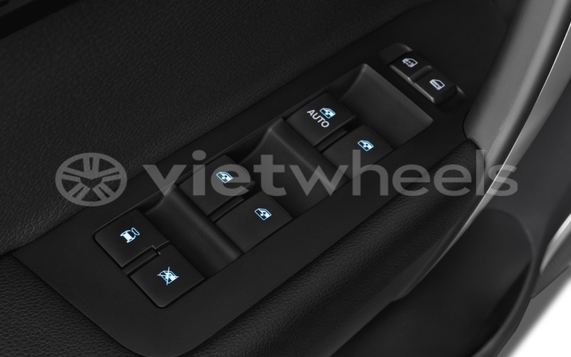 Big with watermark chevrolet captiva hanoi saigon 46157