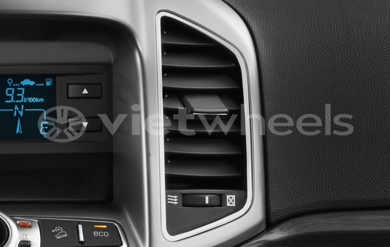 Big with watermark chevrolet captiva hanoi saigon 46157