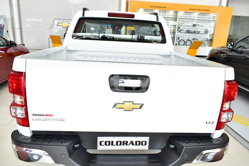 Big with watermark chevrolet colorado hanoi saigon 46159