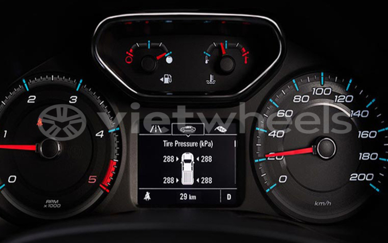 Big with watermark chevrolet colorado hanoi saigon 46159