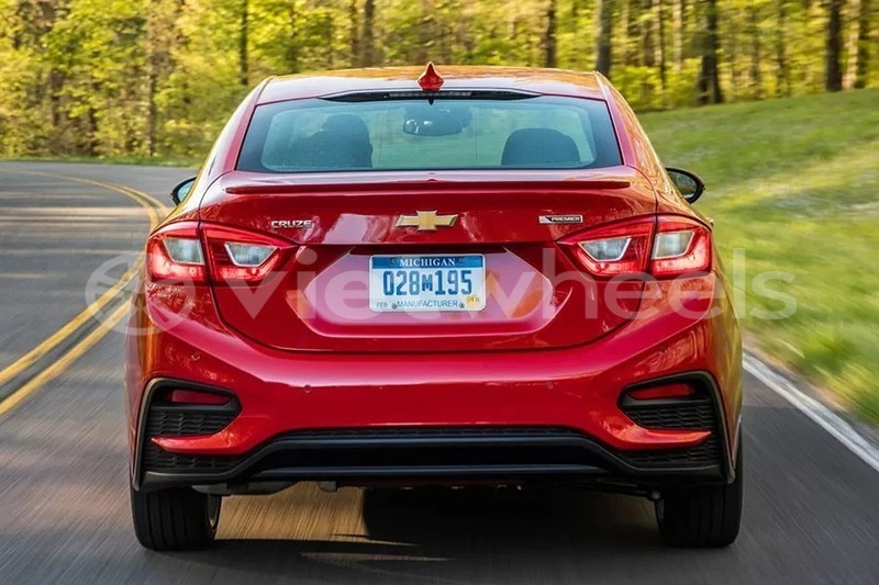 Big with watermark chevrolet cruze hanoi saigon 46164