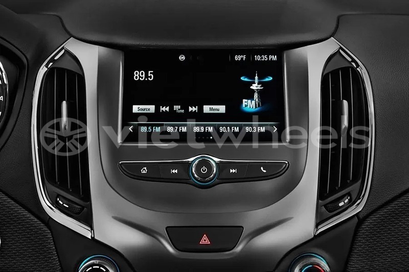 Big with watermark chevrolet cruze hanoi saigon 46164
