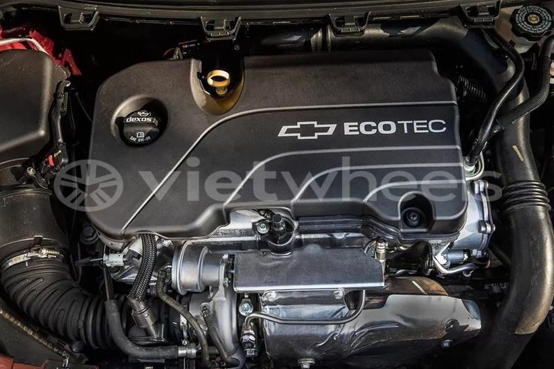 Big with watermark chevrolet cruze hanoi saigon 46165