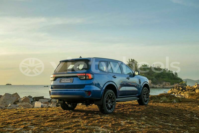 Big with watermark ford everest hanoi saigon 46185