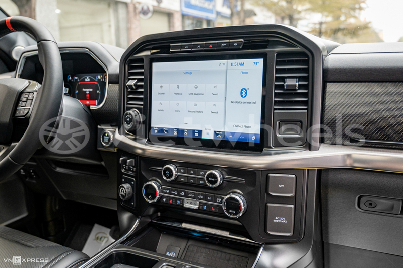 Big with watermark ford f150 hanoi saigon 46192