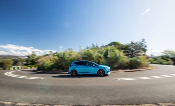 Mua Nhập khẩu Ford Fiesta Xe ô tô Mua Nhập khẩu Ford Fiesta Xe ô tô