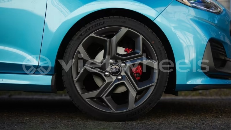 Big with watermark ford fiesta hanoi saigon 46193