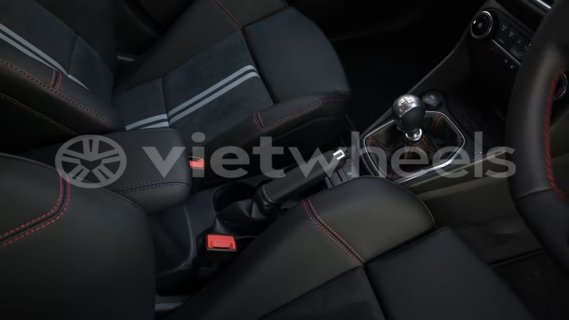 Big with watermark ford fiesta hanoi saigon 46193