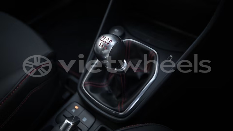 Big with watermark ford fiesta hanoi saigon 46194