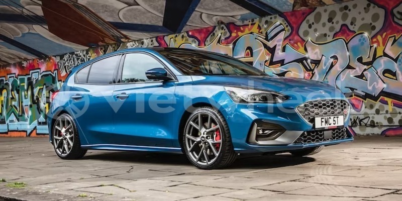 Big with watermark ford focus hanoi saigon 46196
