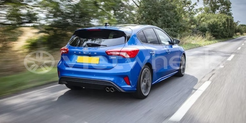 Big with watermark ford focus hanoi saigon 46196