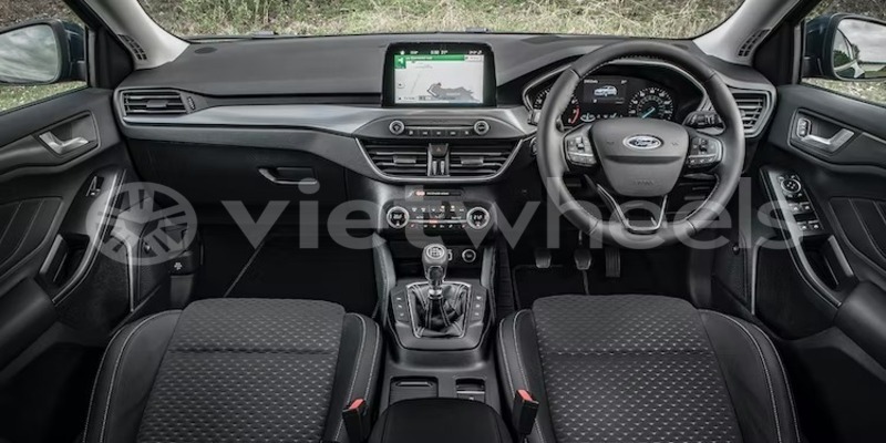 Big with watermark ford focus hanoi saigon 46197